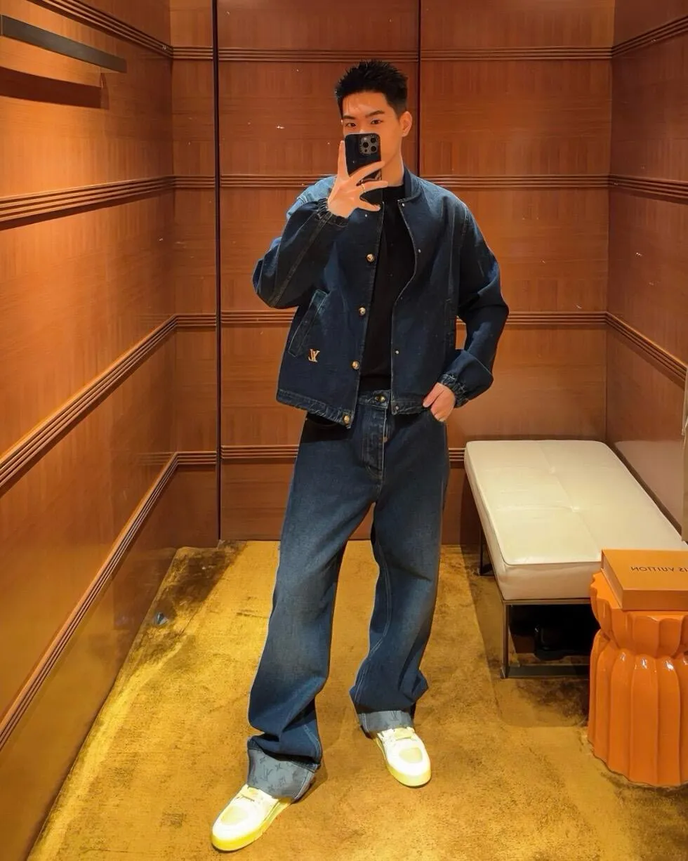 Louis Vuitton/